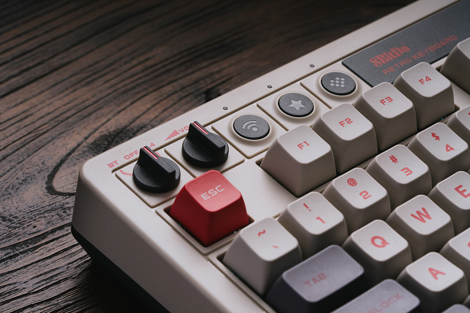 8Bitdo Retro Mechanical Keyboa - огляд і ціна Retro Gaming For Windows